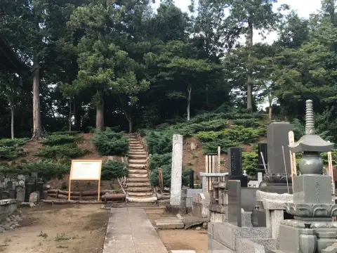 小見真権寺古墳